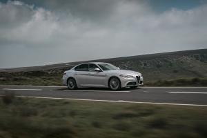 Alfa Romeo Giulia Sprint 2020 года  (UK)